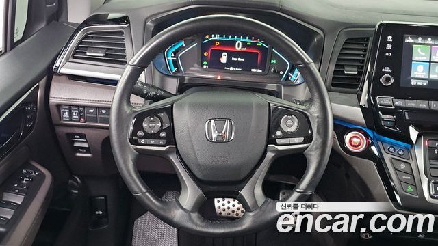 Honda Odyssey 3.5 5th 2019 — фото 13