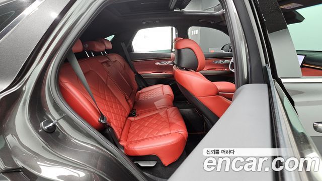 Genesis GV70 2.5T Gasoline AWD 2025 — фото 12