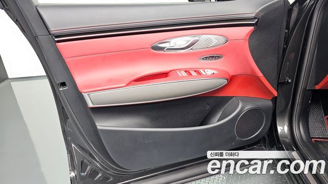 Genesis GV70 2.5T Gasoline AWD 2025 — фото 24