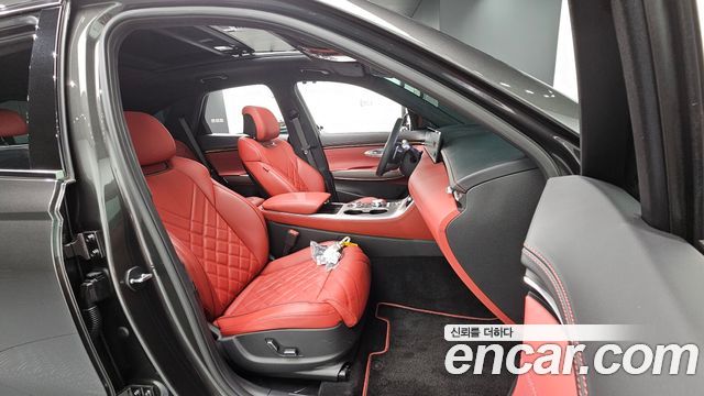 Genesis GV70 2.5T Gasoline AWD 2025 — фото 26