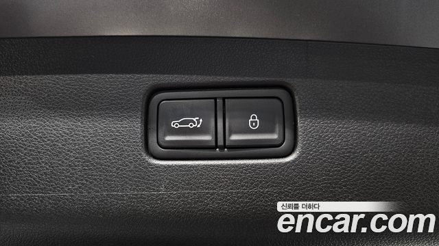 Genesis GV70 2.5T Gasoline AWD 2025 — фото 35
