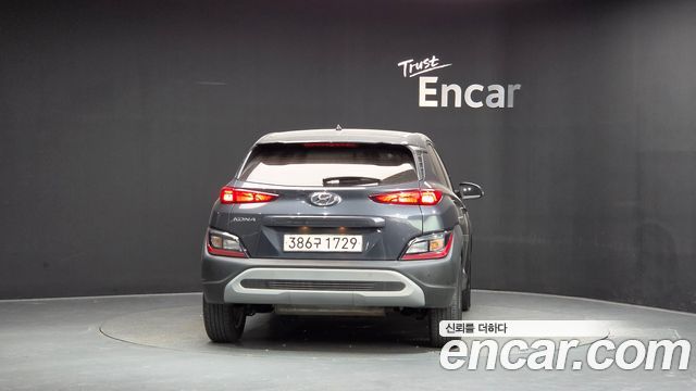 Hyundai Kona Gasoline 2.0 2WD Smart 2021 — фото 4
