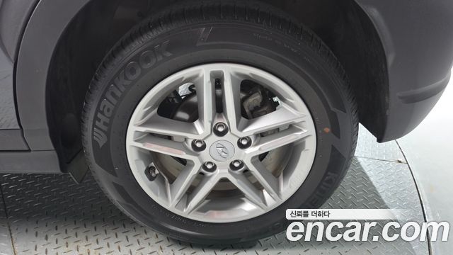 Hyundai Kona Gasoline 2.0 2WD Smart 2021 — фото 21
