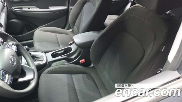 Hyundai Kona Gasoline 2.0 2WD Smart 2021 — фото 27
