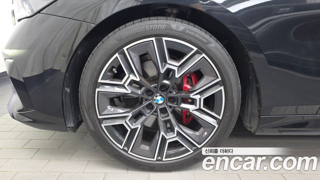 BMW 5 Series (G60) 530i xDrive M Sport Pro Special Edition 2026 — фото 5