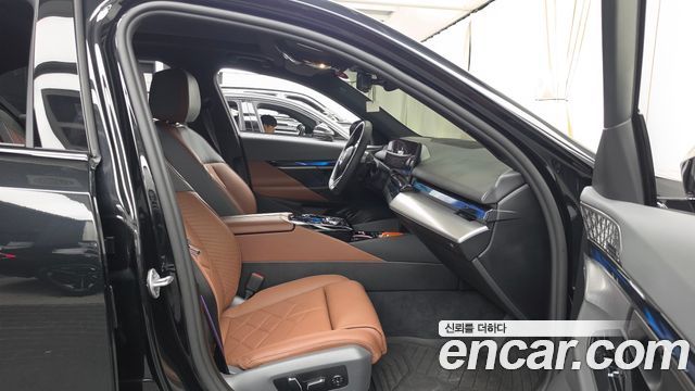 BMW 5 Series (G60) 530i xDrive M Sport Pro Special Edition 2026 — фото 11
