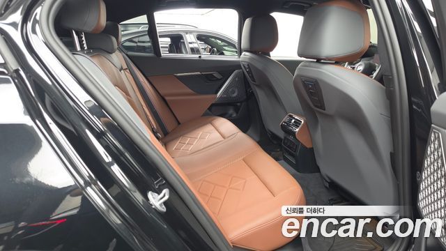 BMW 5 Series (G60) 530i xDrive M Sport Pro Special Edition 2026 — фото 12