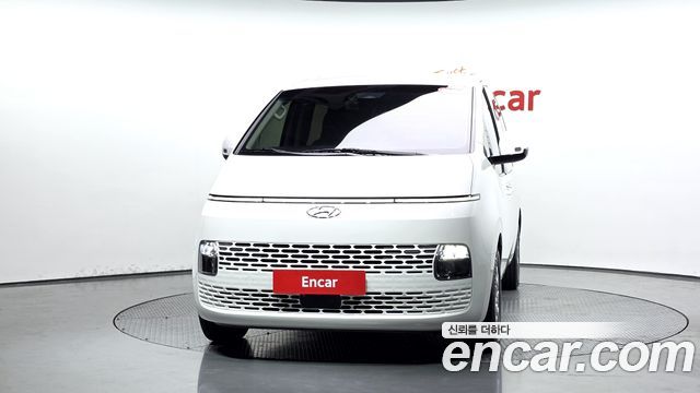 Hyundai Staria L3.5 Cargo 5-Seater Modern 2022 — фото 3