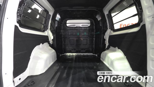 Hyundai Staria L3.5 Cargo 5-Seater Modern 2022 — фото 32