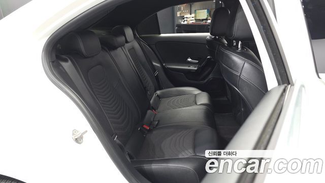 Mercedes-Benz A-Class (W177) A220 Sedan 2020 — фото 12