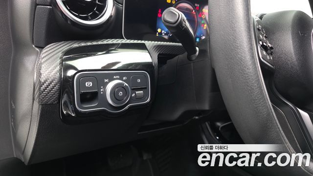 Mercedes-Benz A-Class (W177) A220 Sedan 2020 — фото 17