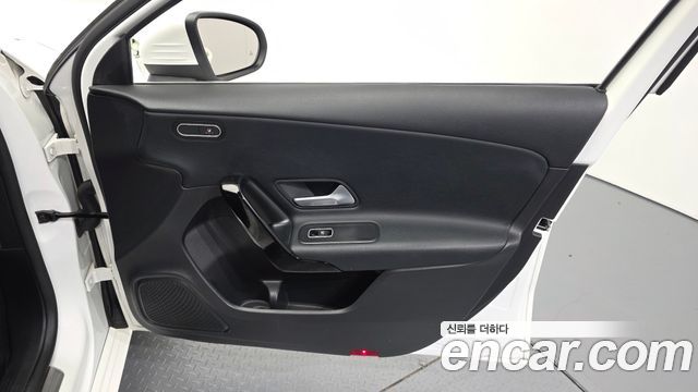 Mercedes-Benz A-Class (W177) A220 Sedan 2020 — фото 24