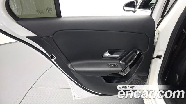 Mercedes-Benz A-Class (W177) A220 Sedan 2020 — фото 25