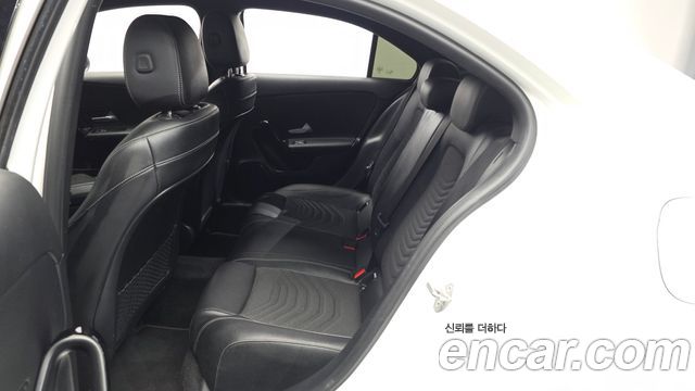 Mercedes-Benz A-Class (W177) A220 Sedan 2020 — фото 26