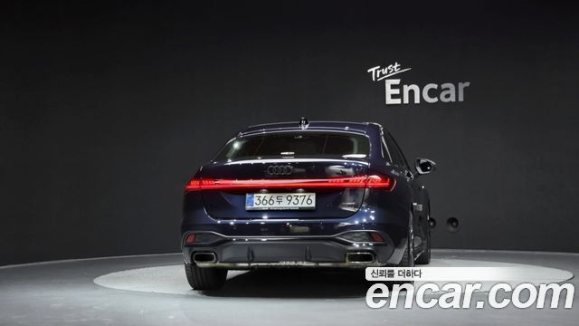 Audi A5 (B10) 40 TFSI Quattro S Line Black Edition 2025 — фото 4