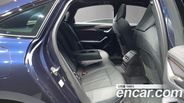 Audi A5 (B10) 40 TFSI Quattro S Line Black Edition 2025 — фото 12