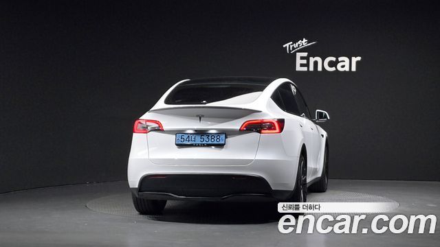 Tesla Model Y RWD 2024 — фото 4