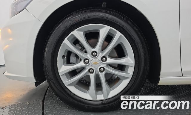 Chevrolet Malibu 1.5 Turbo LT Deluxe 2017 — фото 5