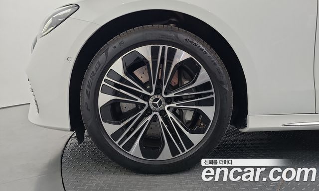Mercedes-Benz E-Class (W214) E350e 4MATIC 2025 — фото 5