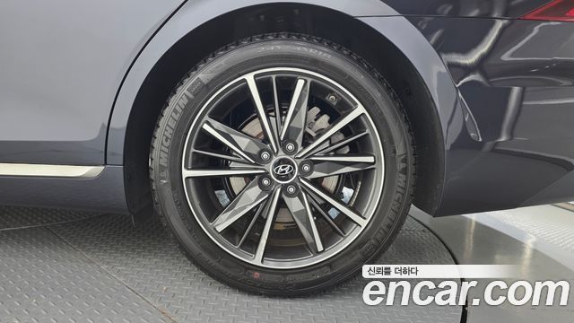 Hyundai Grandeur (IG) 2.5 Exclusice 2022 — фото 21