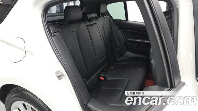 BMW 1 Series (F20) 118d Urban 5Dr 2014 — фото 16