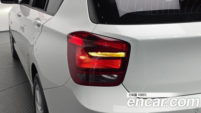 BMW 1 Series (F20) 118d Urban 5Dr 2014 — фото 29