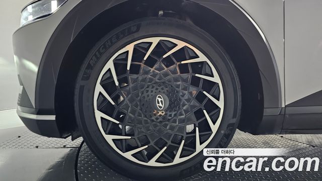 Hyundai Ioniq 5 Long Range AWD Exclusive 2023 — фото 5