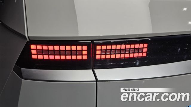 Hyundai Ioniq 5 Long Range AWD Exclusive 2023 — фото 23