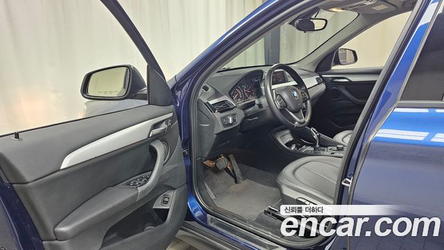 BMW X1 (F48) xDrive 20d Joy 2018 — фото 10