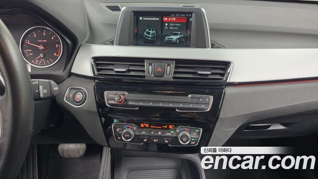 BMW X1 (F48) xDrive 20d Joy 2018 — фото 12