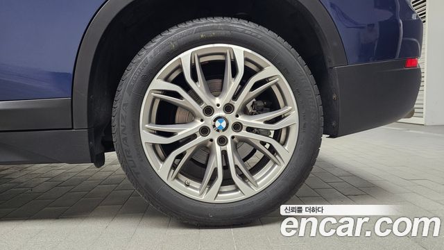BMW X1 (F48) xDrive 20d Joy 2018 — фото 21