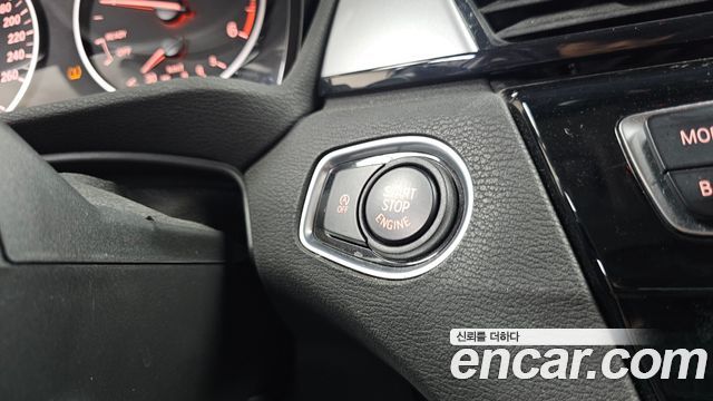 BMW X1 (F48) xDrive 20d Joy 2018 — фото 29