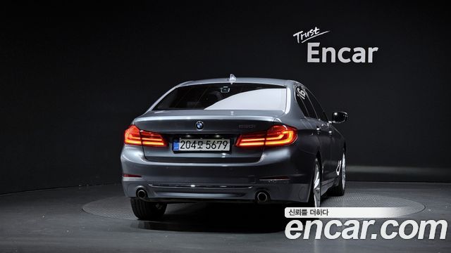 BMW 5 Series (G30) 530i Luxury Plus 2018 — фото 4