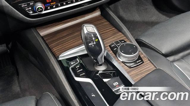 BMW 5 Series (G30) 530i Luxury Plus 2018 — фото 9