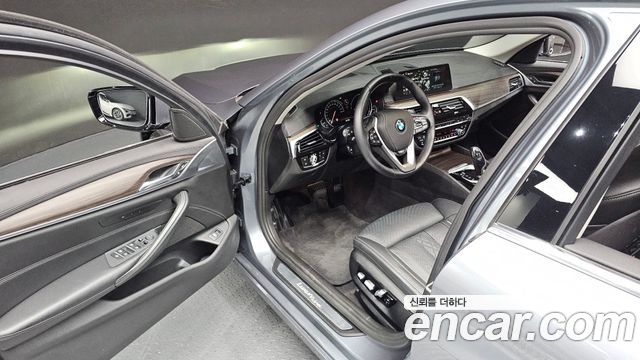 BMW 5 Series (G30) 530i Luxury Plus 2018 — фото 11