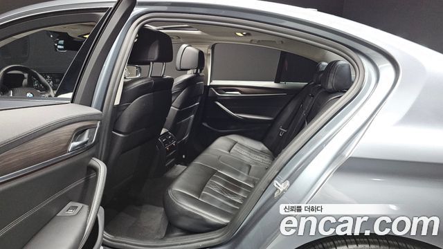 BMW 5 Series (G30) 530i Luxury Plus 2018 — фото 12