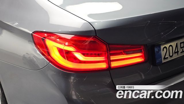 BMW 5 Series (G30) 530i Luxury Plus 2018 — фото 23