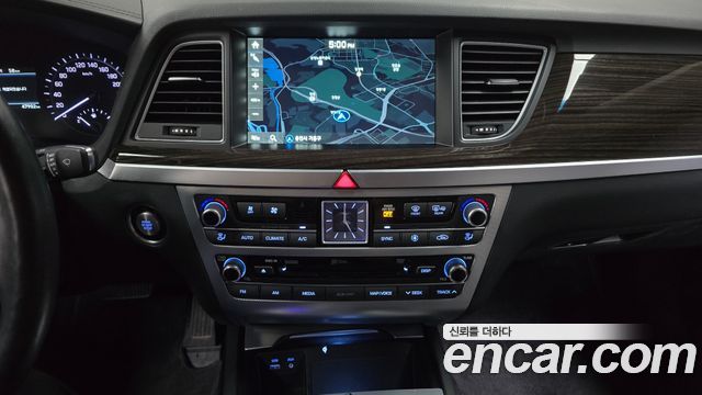 Genesis G80 3.3 GDI AWD Premium Luxury 2018 — фото 13