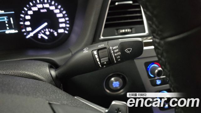 Genesis G80 3.3 GDI AWD Premium Luxury 2018 — фото 20