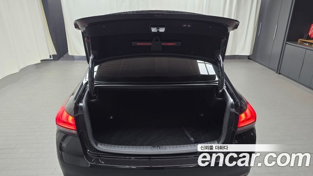 Genesis G80 3.3 GDI AWD Premium Luxury 2018 — фото 32