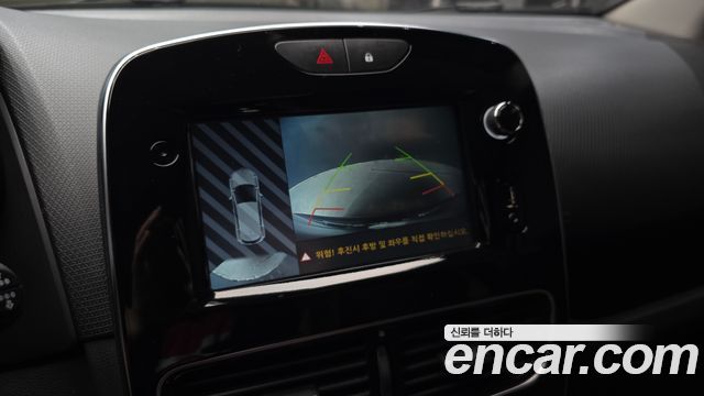 Renault Korea Clio Intens Panoramic 2019 — фото 14