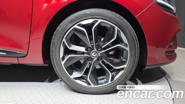 Renault Korea Clio Intens Panoramic 2019 — фото 21