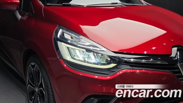 Renault Korea Clio Intens Panoramic 2019 — фото 22