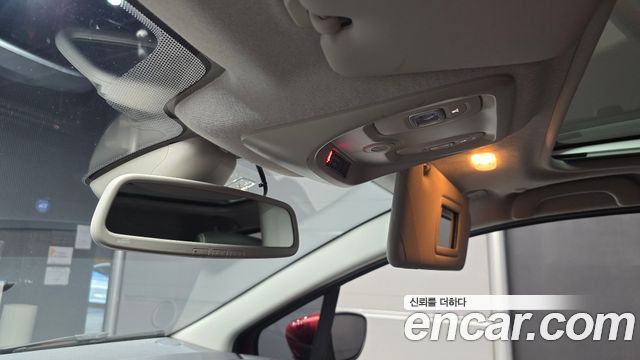 Renault Korea Clio Intens Panoramic 2019 — фото 29