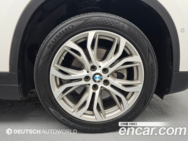 BMW X1 (F48) xDrive 18d Premium 2019 — фото 5
