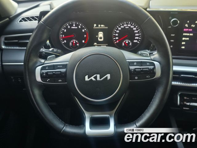 Kia K5 (III) 1.6 Turbo Prestige 2023 — фото 9