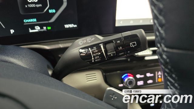 Kia Sportage Hybrid (V) HEV 1.6 2WD Signature 2025 — фото 28