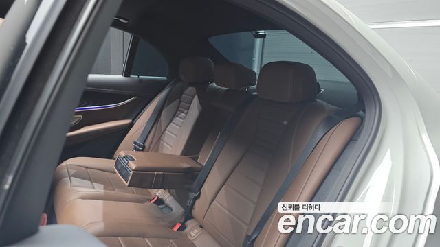 Mercedes-Benz E-Class (W213) E250 AMG Line 2023 — фото 12
