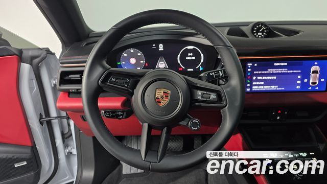 Porsche Macan EV Base 4 2025 — фото 13