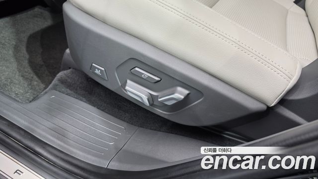 Hyundai Santa Fe (MX5) Gasoline 2.5T 2WD Prestige 2024 — фото 30